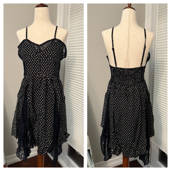 Catch Me Dresses & Skirts - Catch Me | Navy Blue and White Flower Polka Dotted Summer Dress | Medium